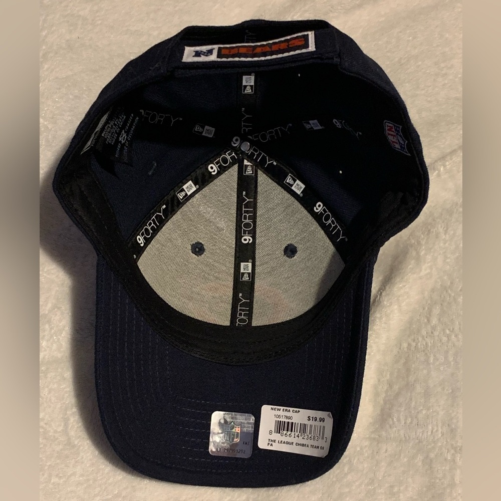 Chicago Bears hat with Sticker Tags - Picture 6 of 9